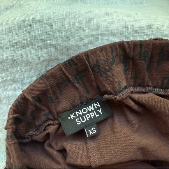 KNOWN SUPPLY brown tribal print abstract organic cotton straight cropped pants - Picture 6 of 7